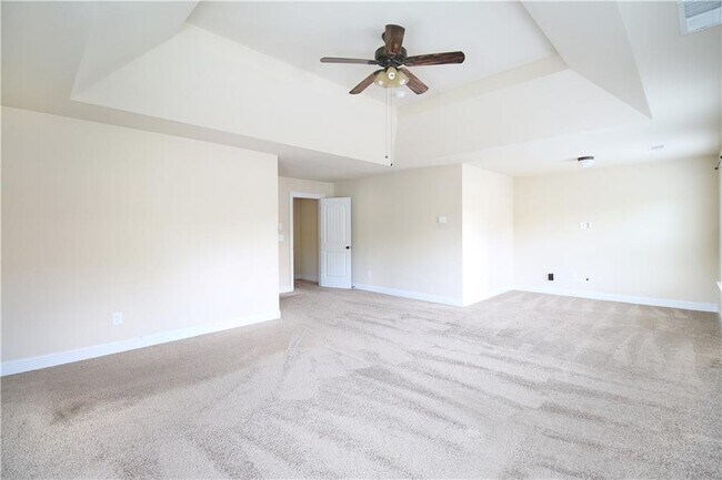 Building Photo - 1143 Park Hollow Ln NE