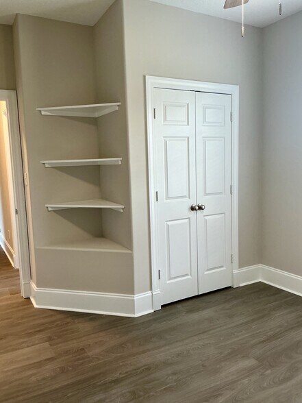 Bedroom - 546 Stonemason Dr