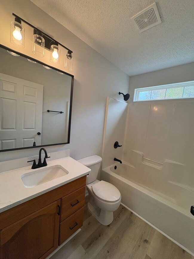 Building Photo - Modern Comfort Meets Peaceful Living – Only $1,575.00/mo! ?