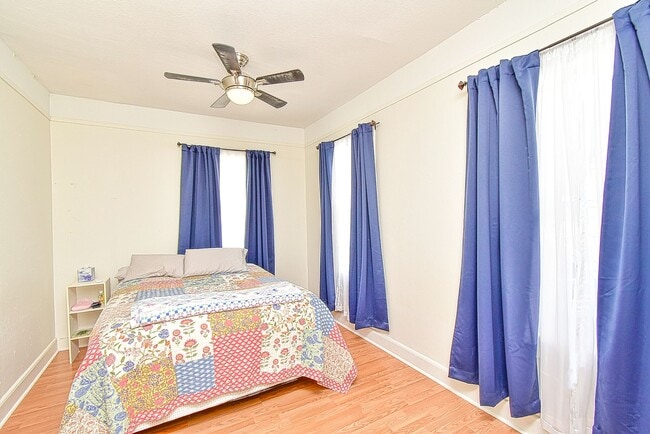 Building Photo - 7 Dupont Ln