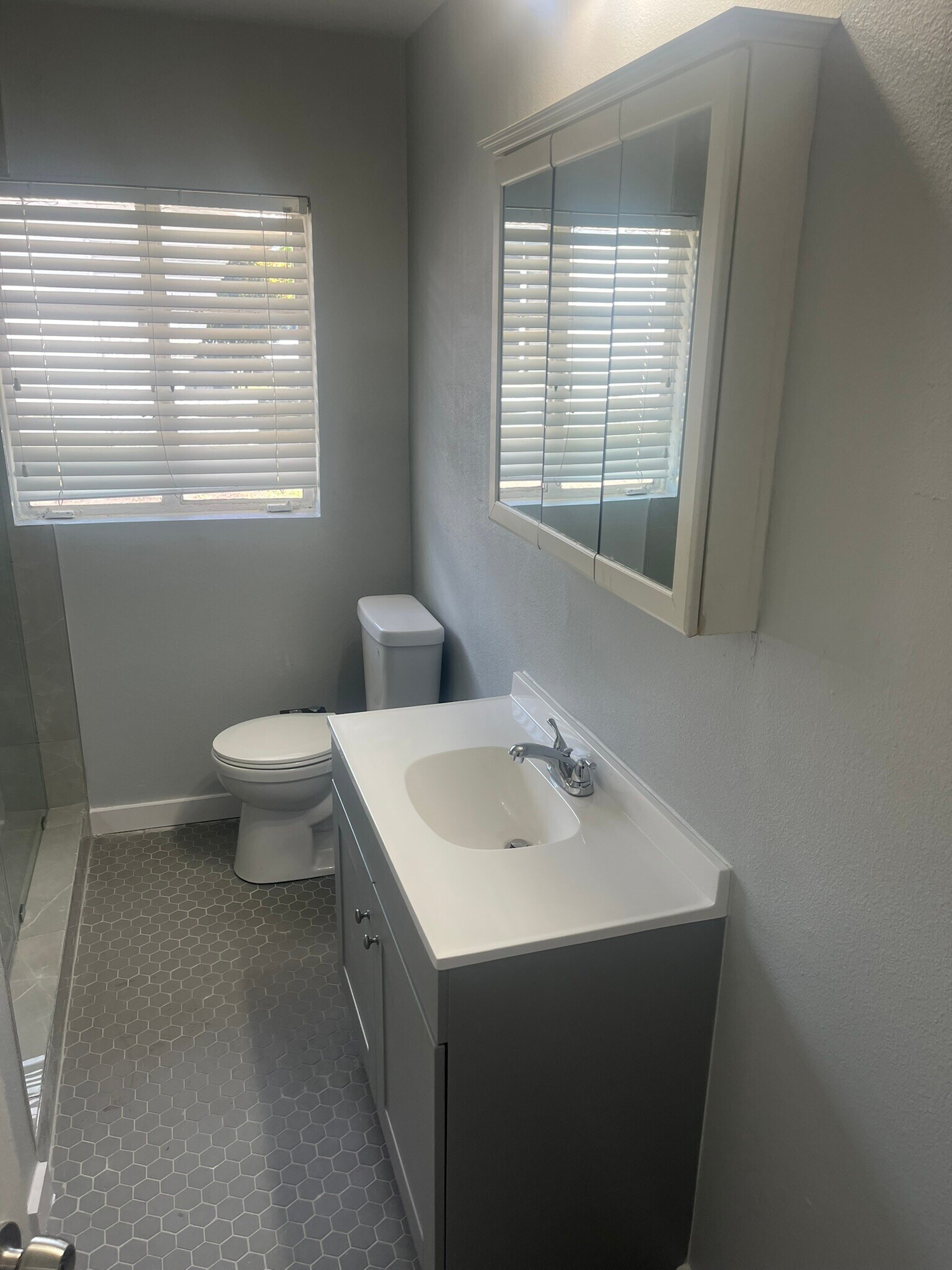 Building Photo - 404 Storeywood Dr