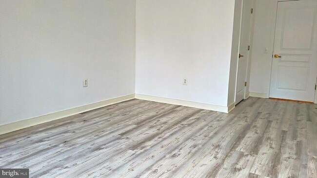 Building Photo - 631 D St NW