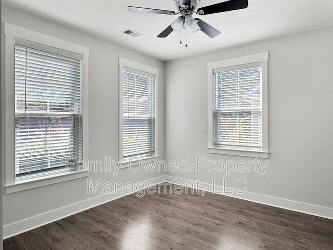 Building Photo - 201 Makemie Wy