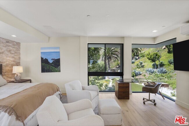 Building Photo - 3851 Sweetwater Canyon Dr