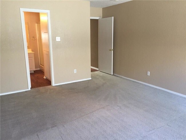 Building Photo - 6003 Alta Verde Ct