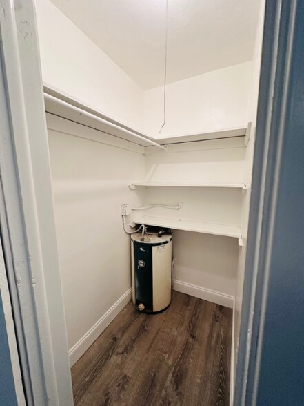 Building Photo - 1610 12th Ave S