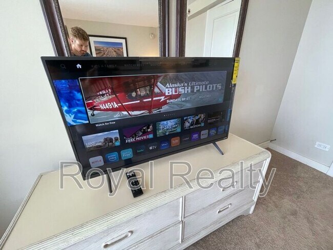 Building Photo - 445 Seaside Ave