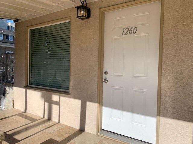 Building Photo - 1260 N Detroit St