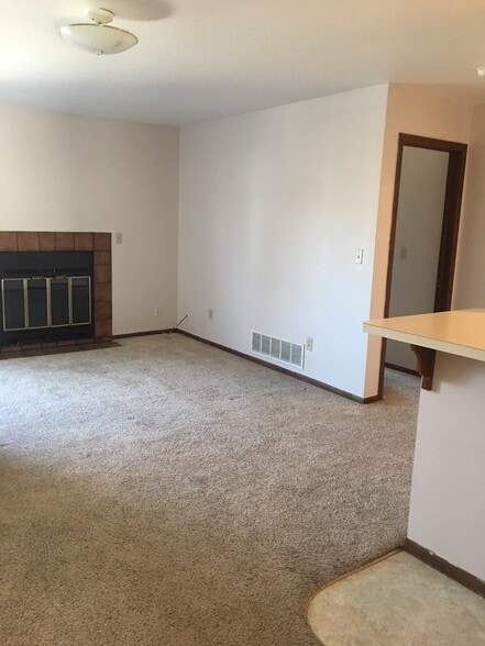 Upstairs Living Room - 1800 Elbow Bnd