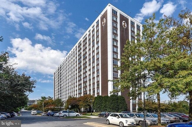 Building Photo - 11801 Rockville Pike
