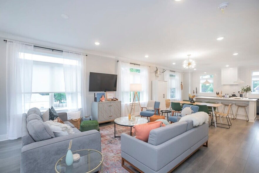 Building Photo - 111 N 9th St