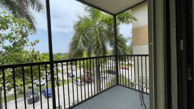 Building Photo - 5550 NW 44th St