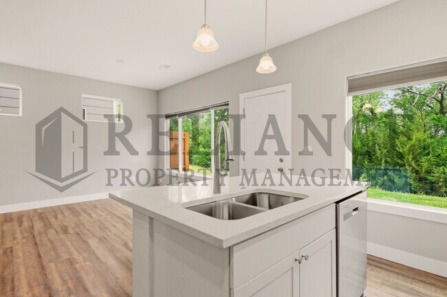 Building Photo - 4647 E 45th St N