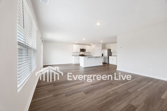 Building Photo - Coming Soon!