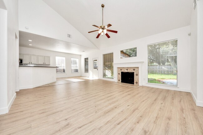 Building Photo - 13515 Scarab Dr