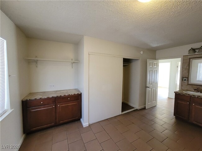 Building Photo - 3908 Montebello Ave