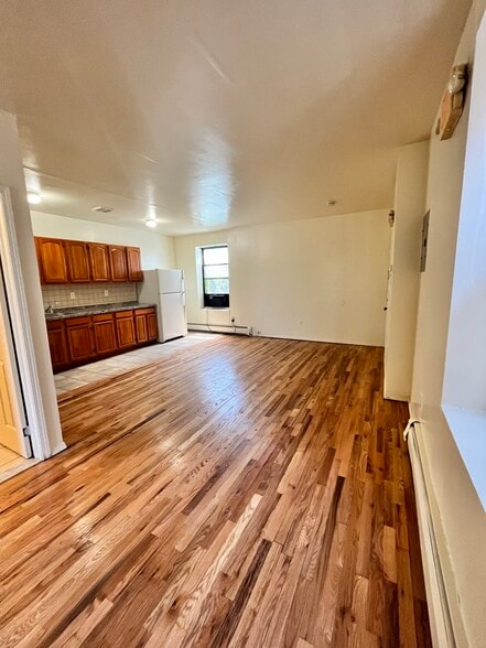 205 Union St 13 - 204 Union St