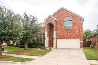 Building Photo - 2808 Frontier Dr