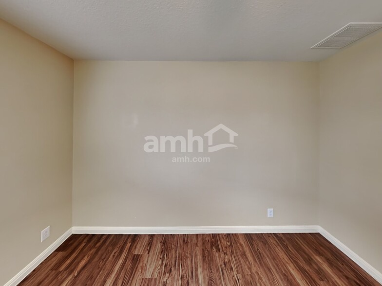 Building Photo - 2240 Hazelwood