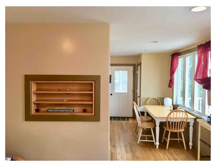 Building Photo - 8 W Shore Rd