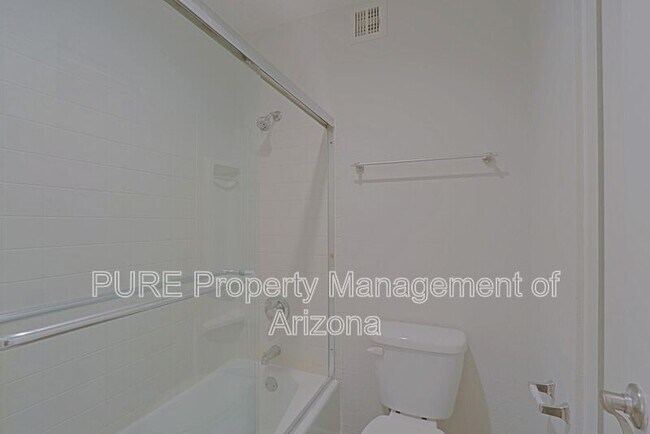 Building Photo - 9355 N 91st St