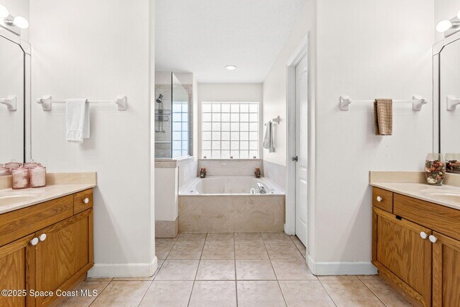 Building Photo - 3502 Tipperary Dr