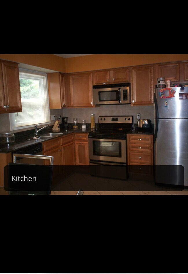 Kitchen - 1269 Marywood Ct