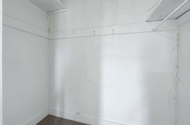 Building Photo - Charming 3BR with Garage & Updates