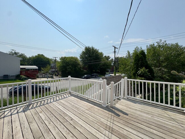 Building Photo - 7441 Berkshire Rd