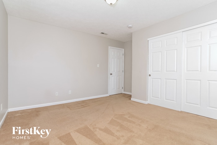 Building Photo - 402 Red Tail Pl