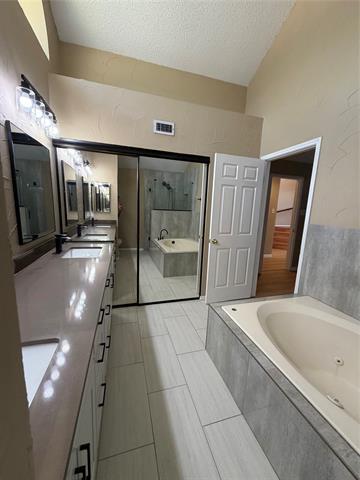 Building Photo - 705 Cimarron Trail