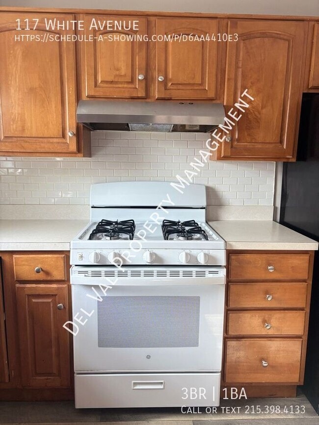 Building Photo - 117 White Ave