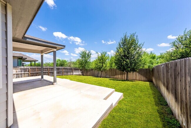 Building Photo - Greenbelt, Second En Suite, Media and Game...