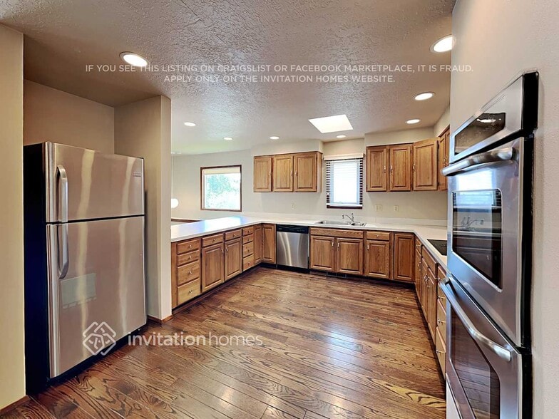 Building Photo - 4807 72nd Dr NE