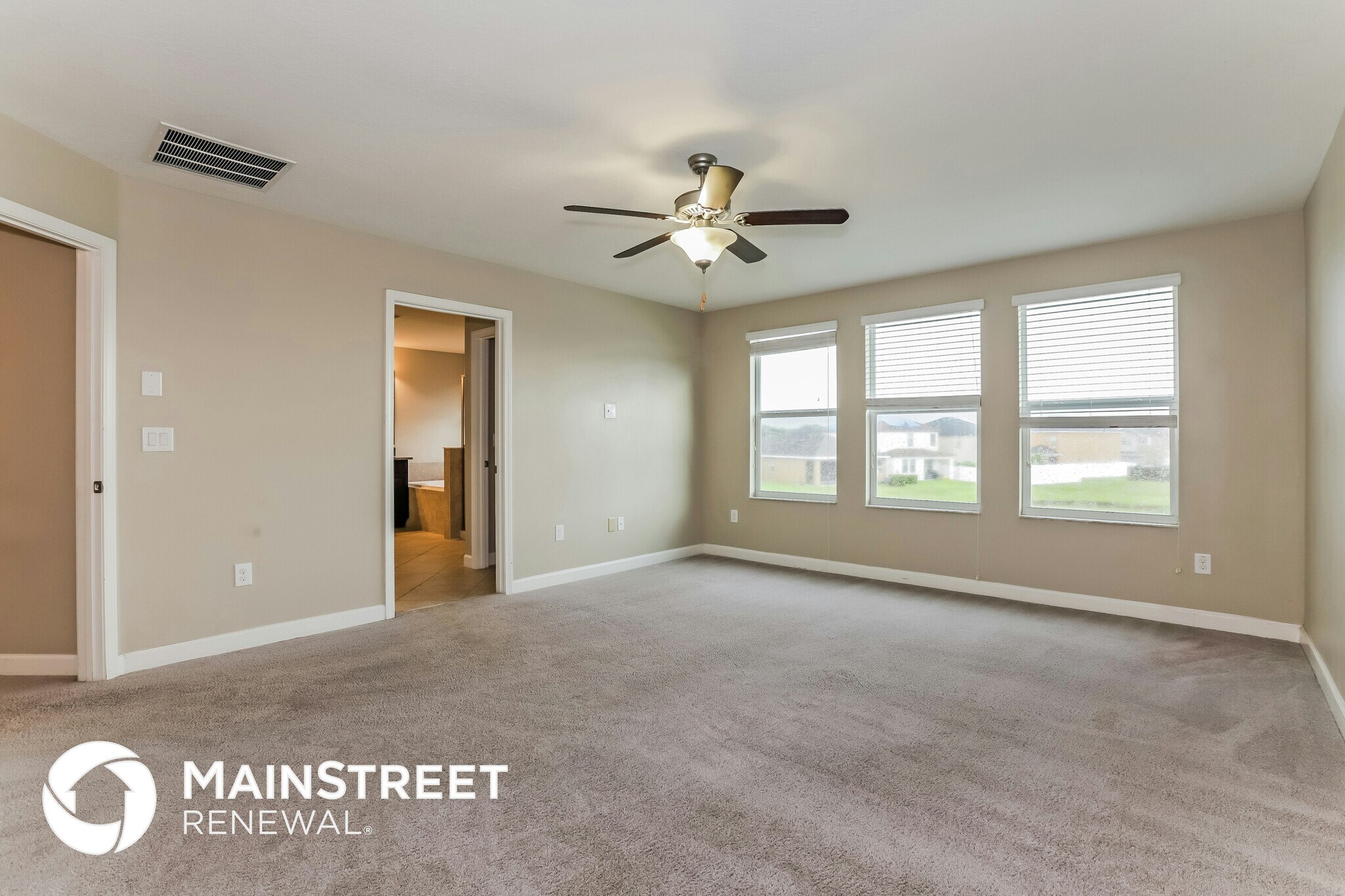 Building Photo - 1815 Hawks View Dr