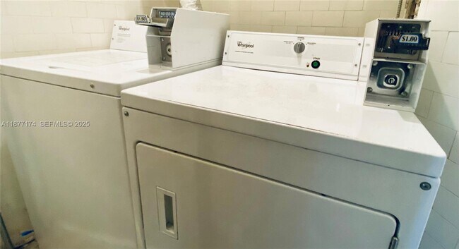 Building Photo - 3224 Biscayne Blvd