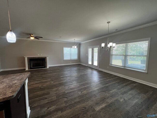 Building Photo - 107 Fourstar Ln