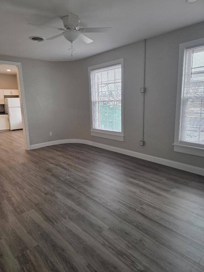 Building Photo - 101 N Locust St