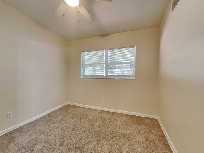 Building Photo - 9801 N 55th St