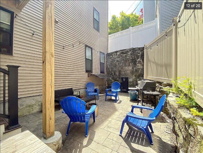 Building Photo - 17-17 Tremont St