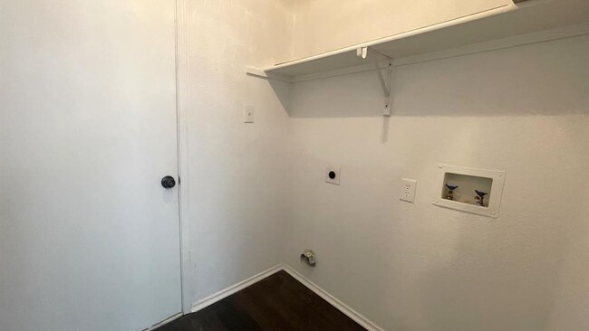 Building Photo - 5112 Bald Cypress Ln