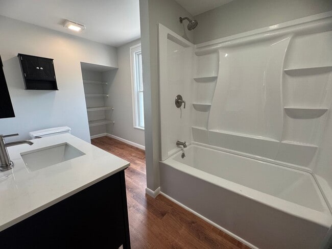 Building Photo - Village of W Carthage 4 Bedroom / 1.5 Bath...