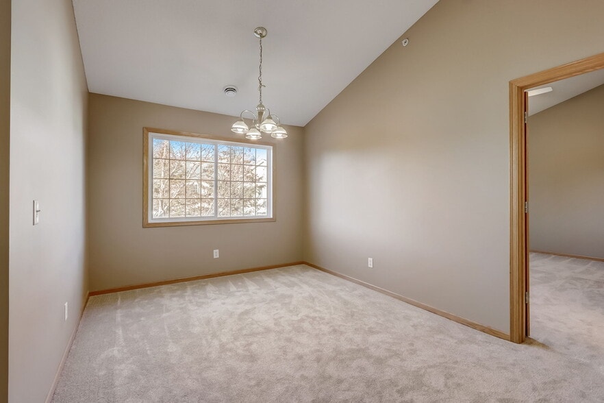 Building Photo - 1222 Bergmann Dr