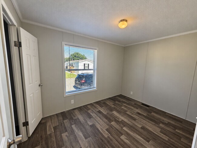 Building Photo - 16 Cardinal Hill Dr