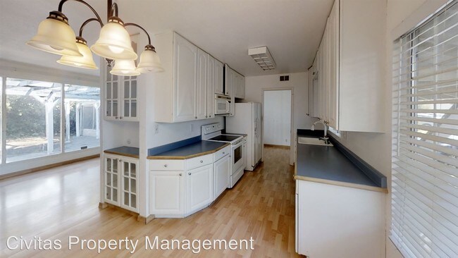 Primary Photo - 3 br, 2.5 bath House - 2671 Webster Ct