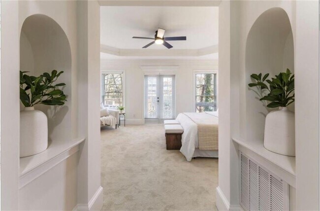 Building Photo - 802 Clifton Heights Ln NE