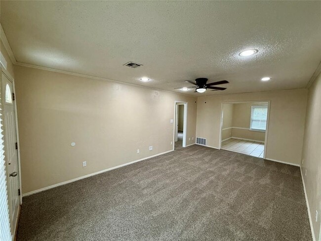 Building Photo - 1728 Hasley Dr