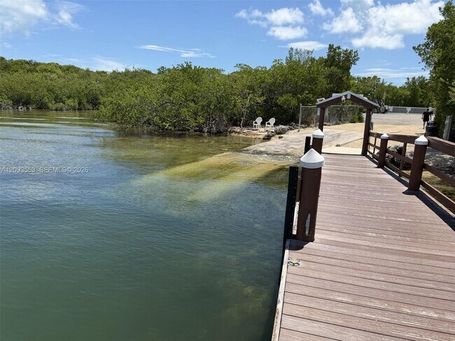 Building Photo - 39 Gumbo Limbo Ave