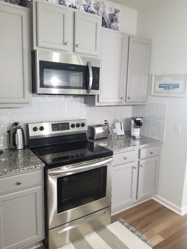 Building Photo - 1428 St Dunstan Ct SE