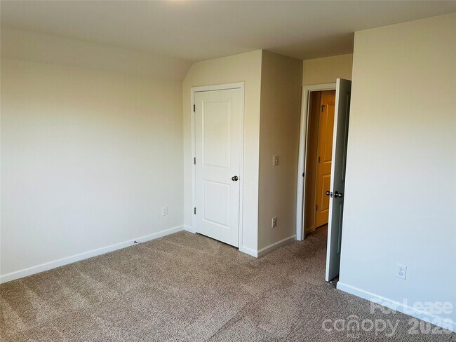 Building Photo - 340 Secretariat Dr